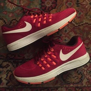 Nike Run Easy Tennis Shoes